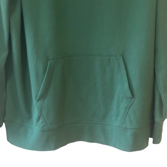 Eddie Bauer Long Sleeve Funnel Neck Thermal Top - Picture 4 of 8